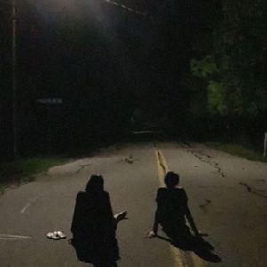 18少爷KTV被Gay囗互
